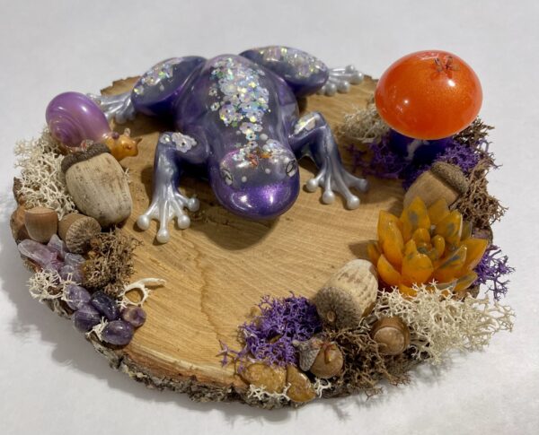 Purple Glitter Frog Animal Environment - Image 2